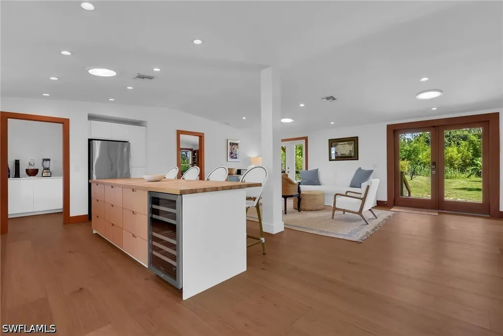 828 Sanctuary Road Naples FL 34120
