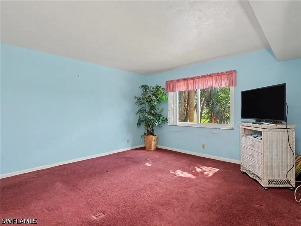 3816 Snowflake Lane Naples FL 34112