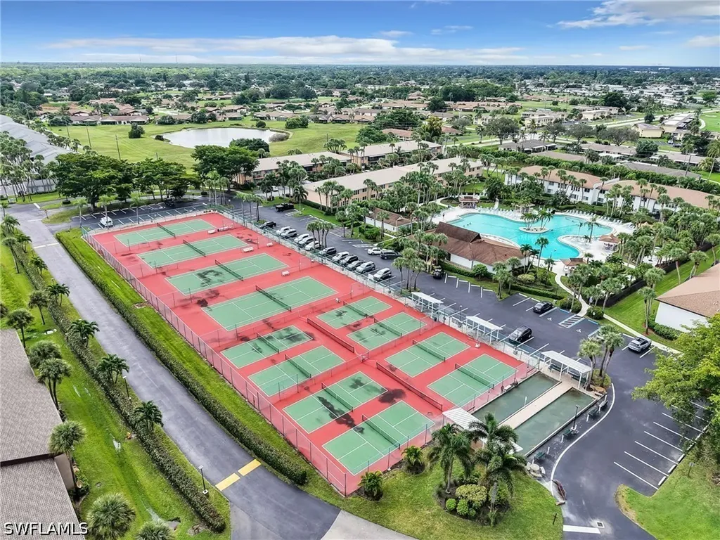 3816 Snowflake Lane Naples FL 34112