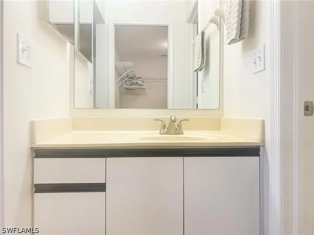 5936 Cranbrook Way Naples FL 34112