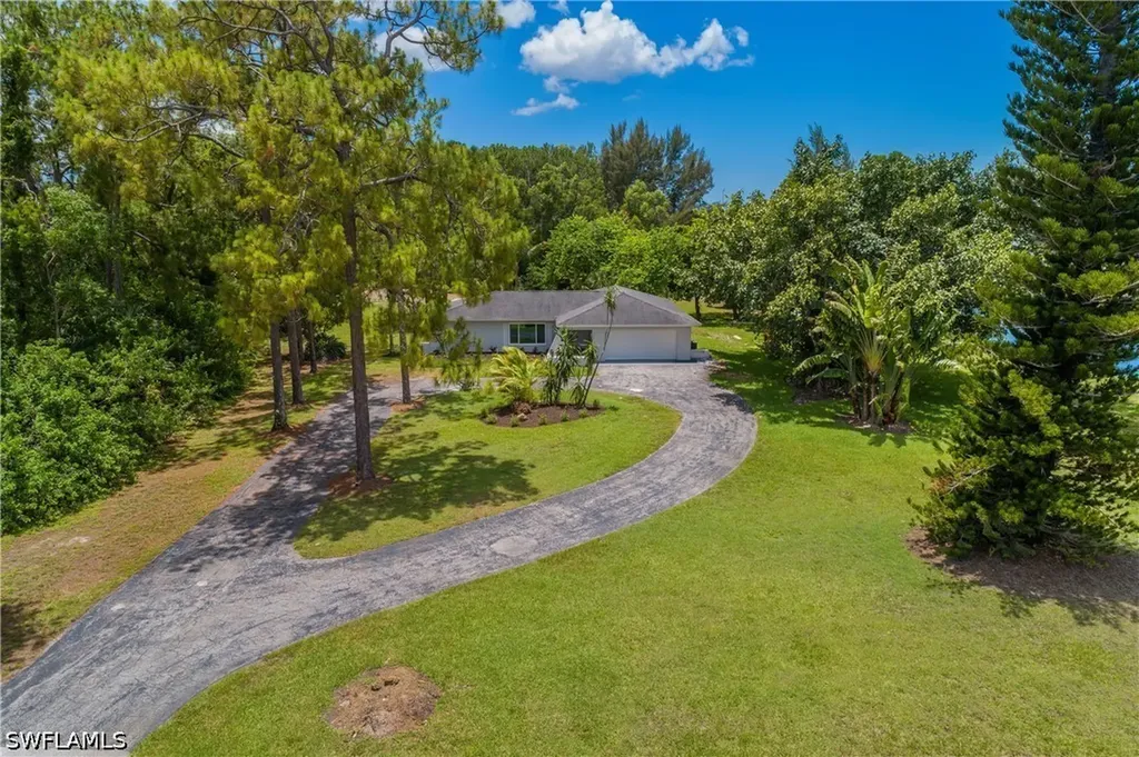 6350 Painted Leaf Lane Naples FL 34116