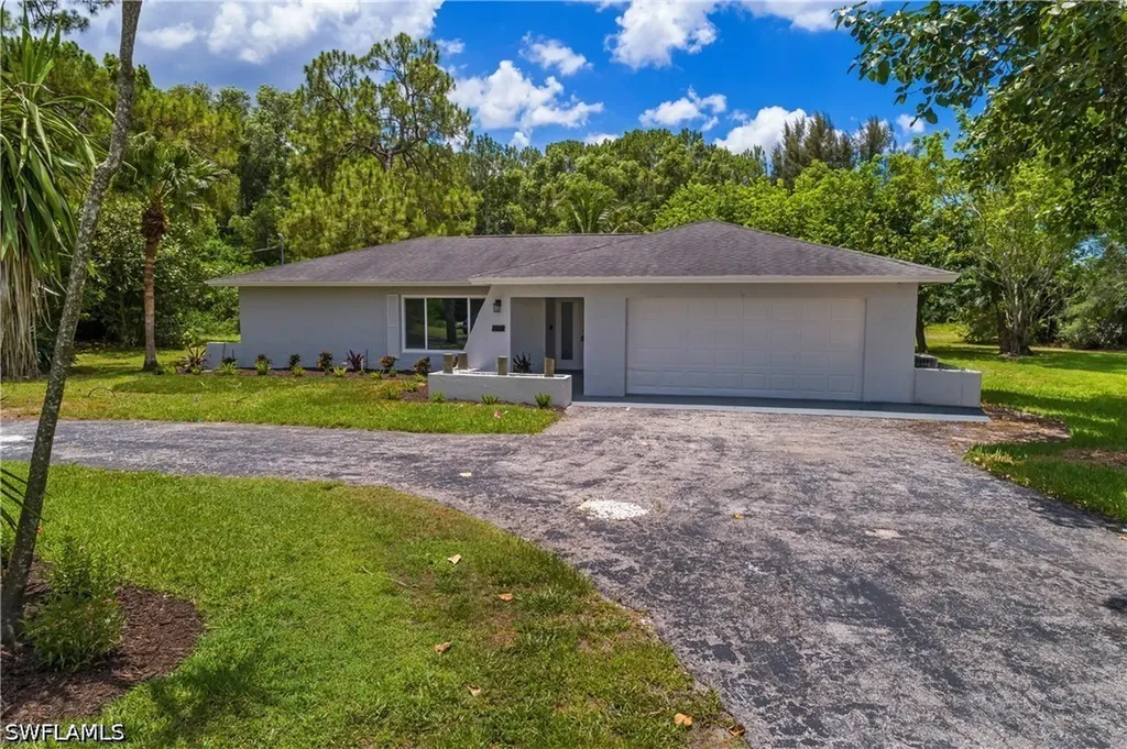 6350 Painted Leaf Lane Naples FL 34116