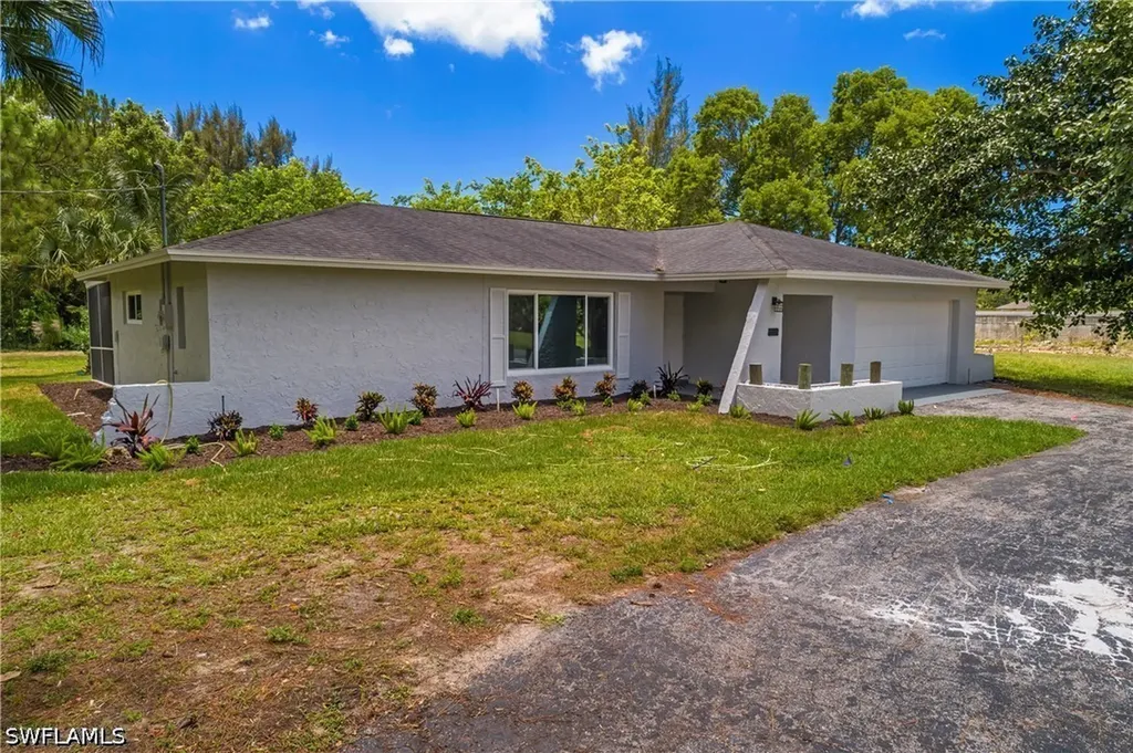 6350 Painted Leaf Lane Naples FL 34116