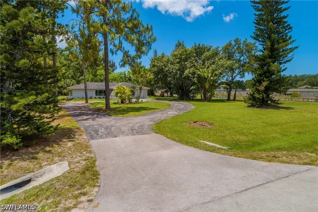 6350 Painted Leaf Lane Naples FL 34116