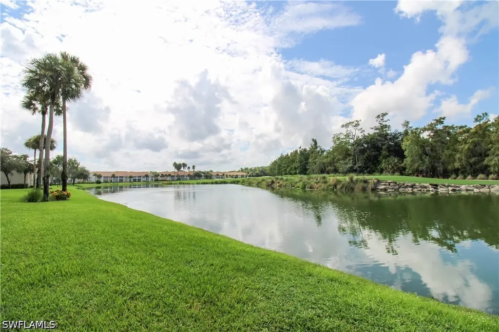 3820 Sawgrass Way Naples FL 34112