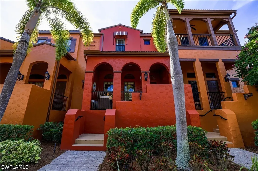 9041 Alturas Street Naples FL 34113
