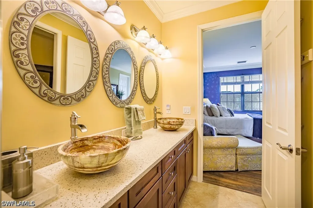 9041 Alturas Street Naples FL 34113