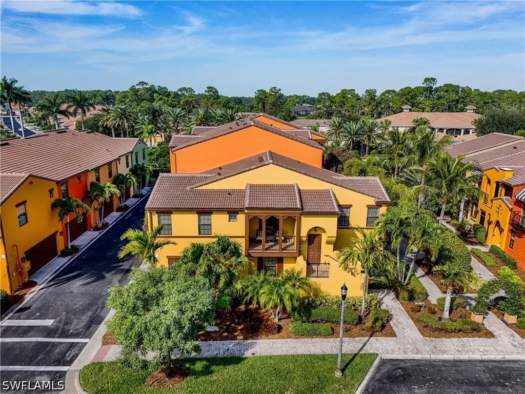 9041 Alturas Street Naples FL 34113