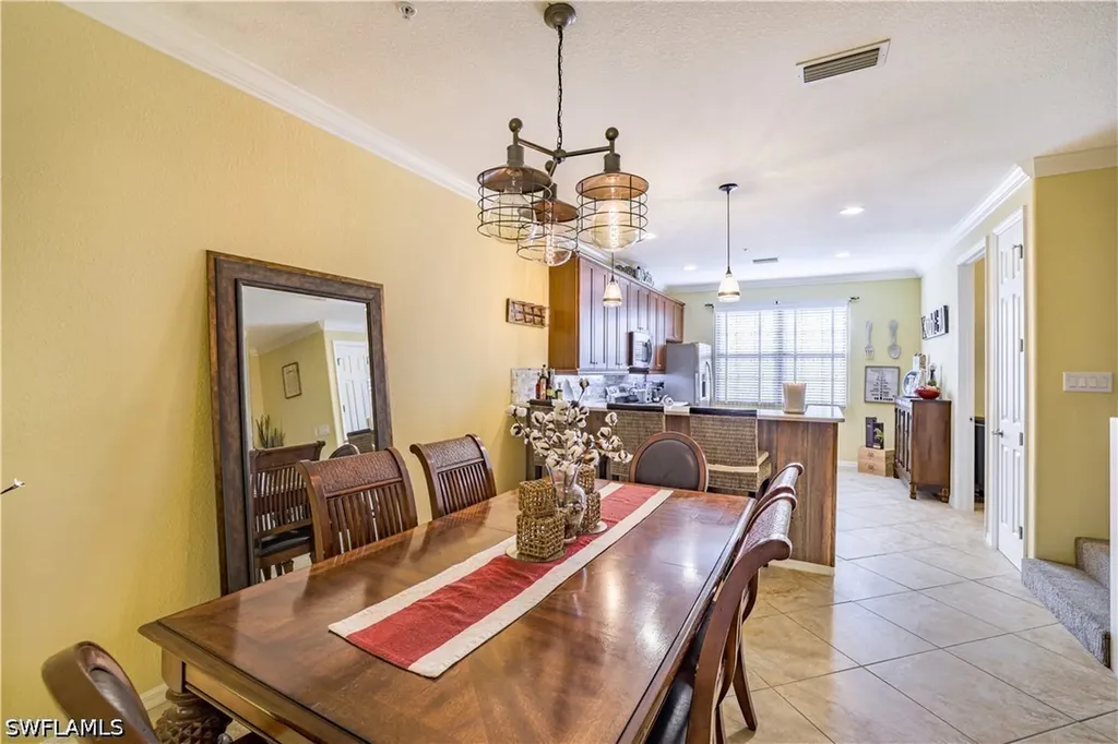 9041 Alturas Street Naples FL 34113