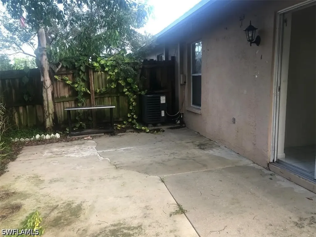 4751 25th Place SW Naples FL 34116