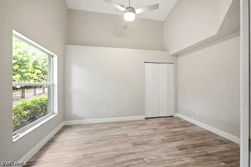 1660 Royal Circle Naples FL 34112