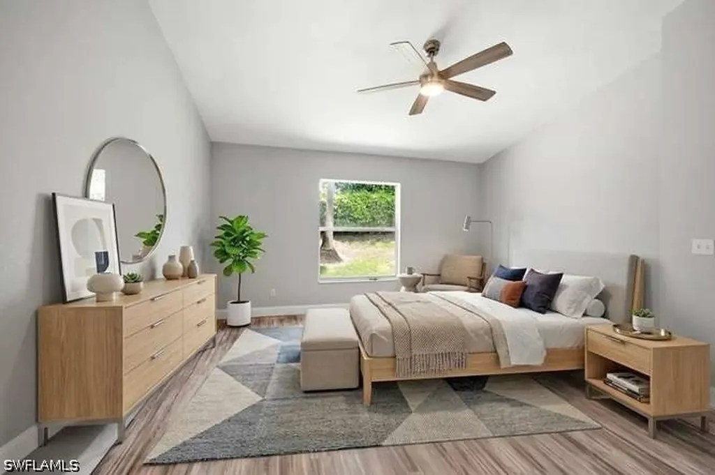 1660 Royal Circle Naples FL 34112