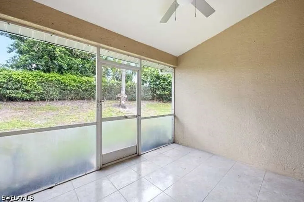 1660 Royal Circle Naples FL 34112