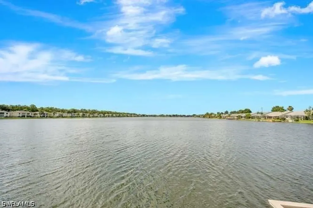 1660 Royal Circle Naples FL 34112