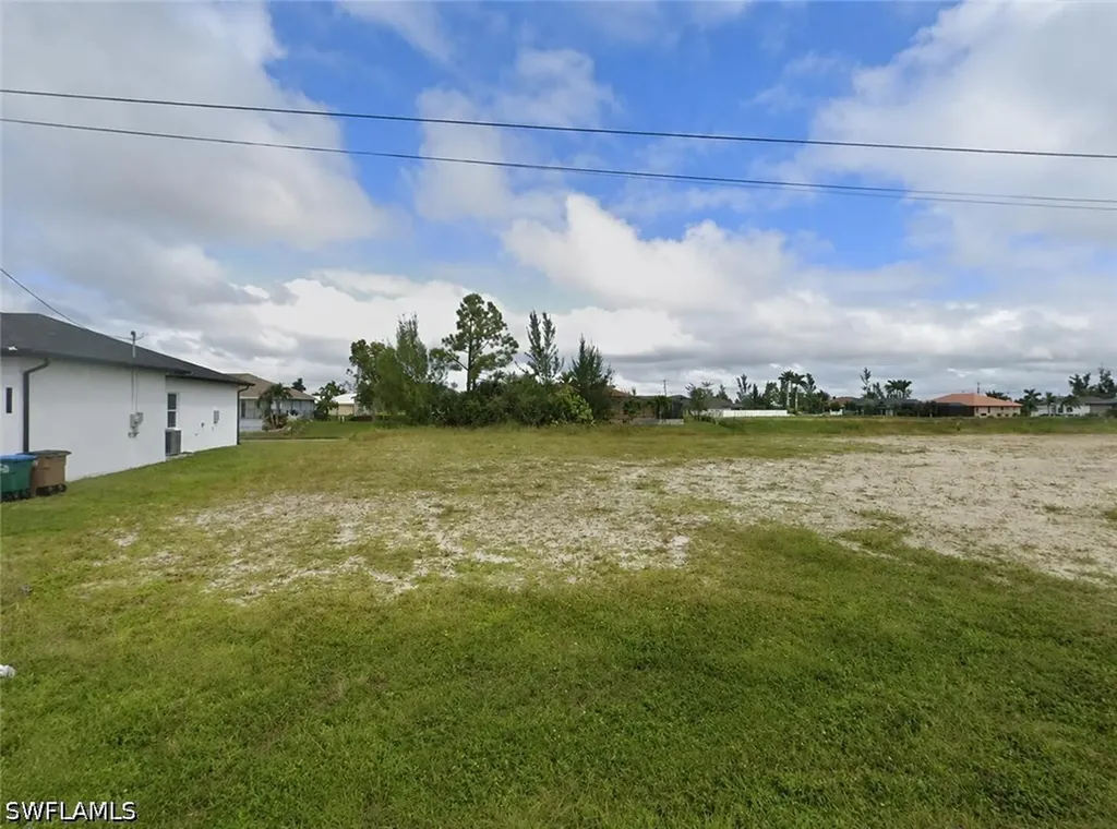 439 SW 22nd Terrace Cape Coral FL 33991