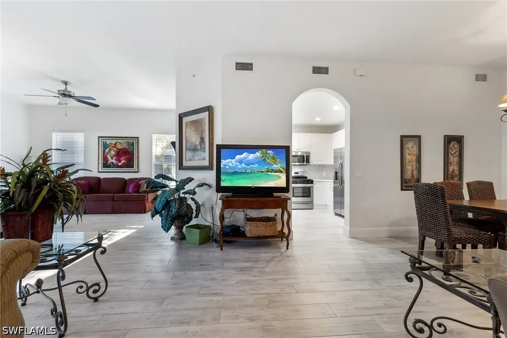 9079 Cascada Way Naples FL 34114