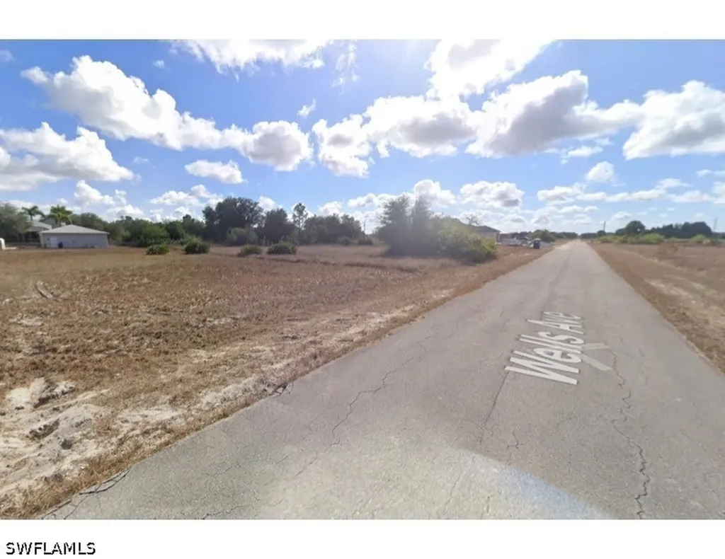 1810 Wells Avenue Lehigh Acres FL 33972