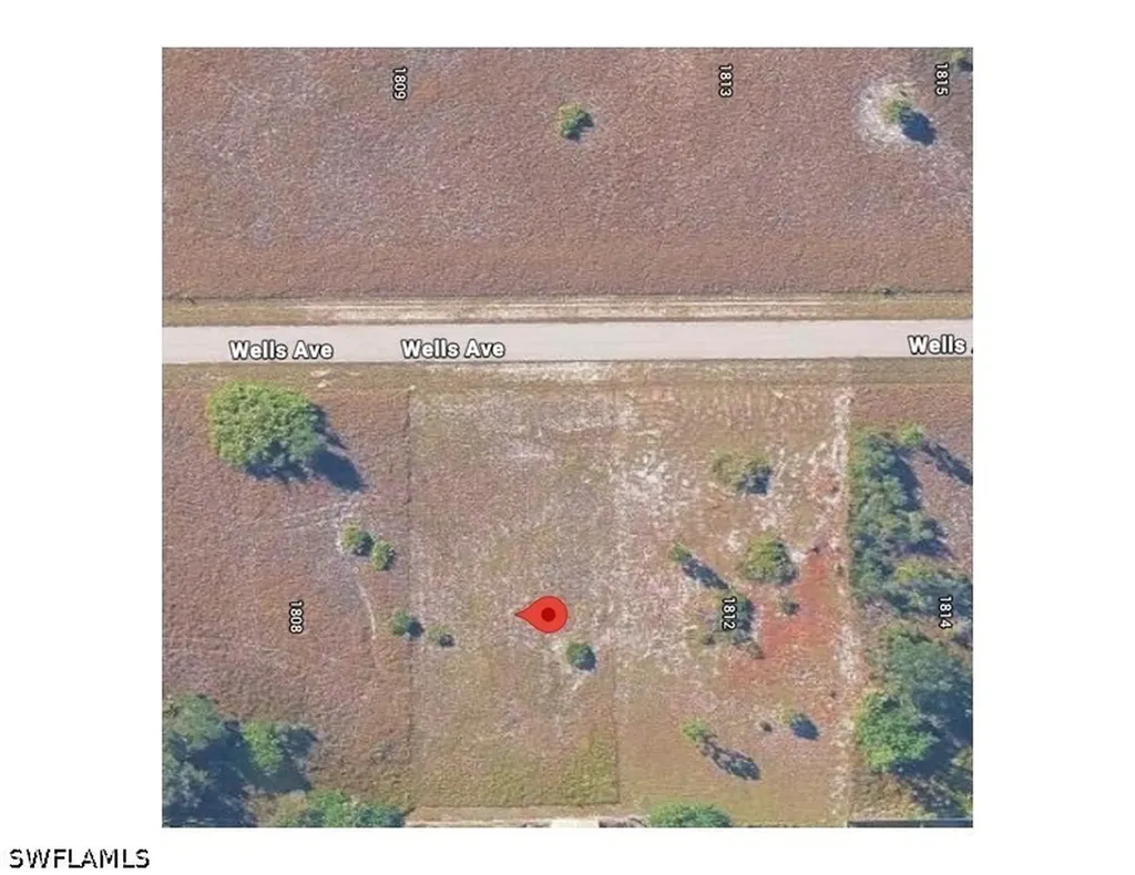 1810 Wells Avenue Lehigh Acres FL 33972