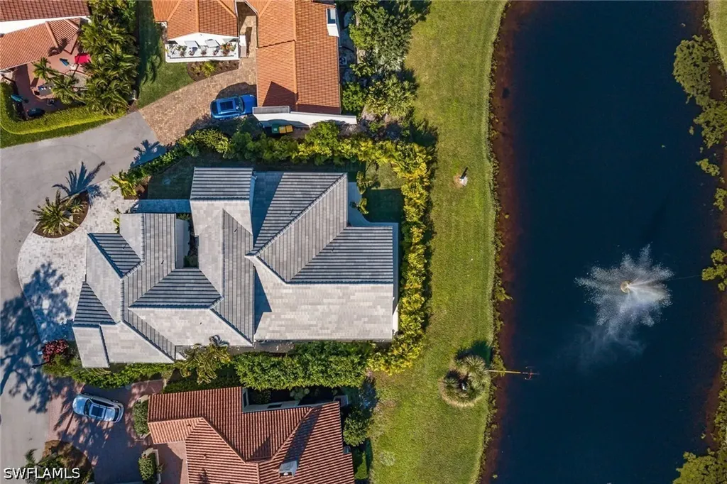 5130 Alpha Court Naples FL 34105