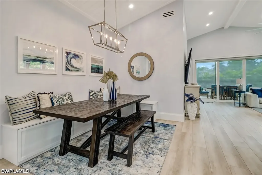 5130 Alpha Court Naples FL 34105