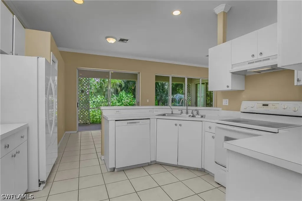 11082 Lakeland Circle Fort Myers FL 33913