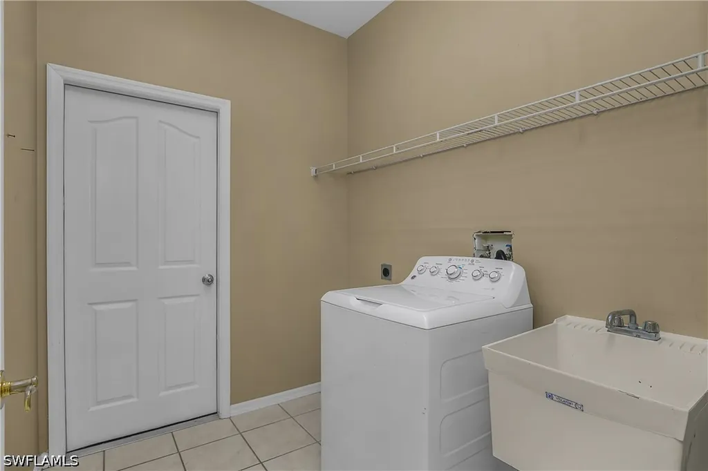 11082 Lakeland Circle Fort Myers FL 33913