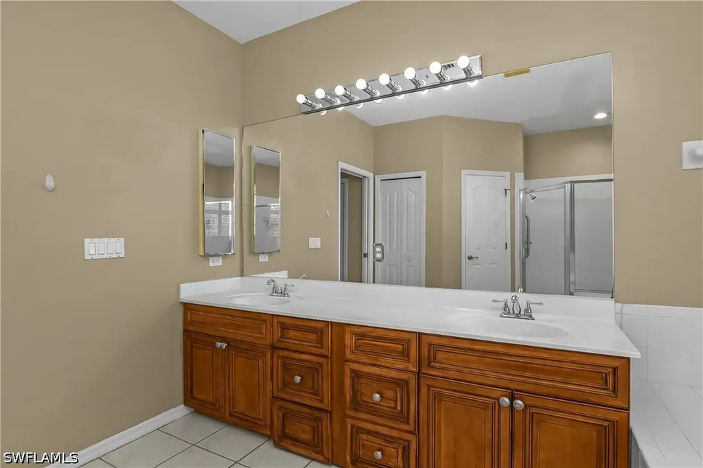11082 Lakeland Circle Fort Myers FL 33913