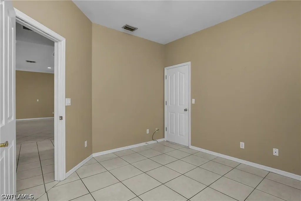 11082 Lakeland Circle Fort Myers FL 33913