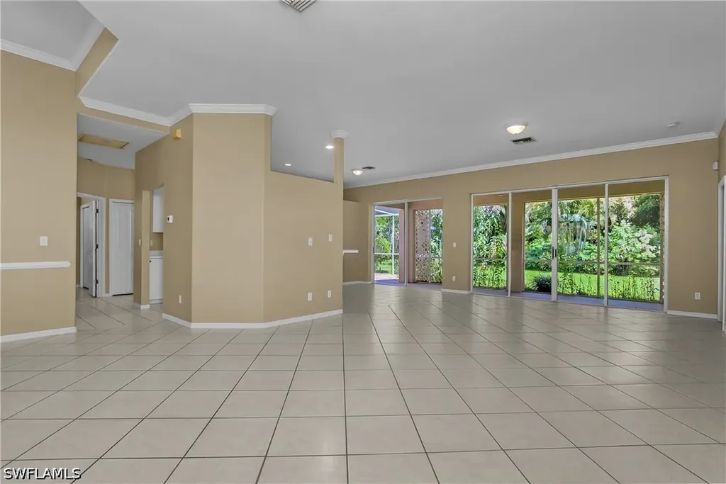 11082 Lakeland Circle Fort Myers FL 33913