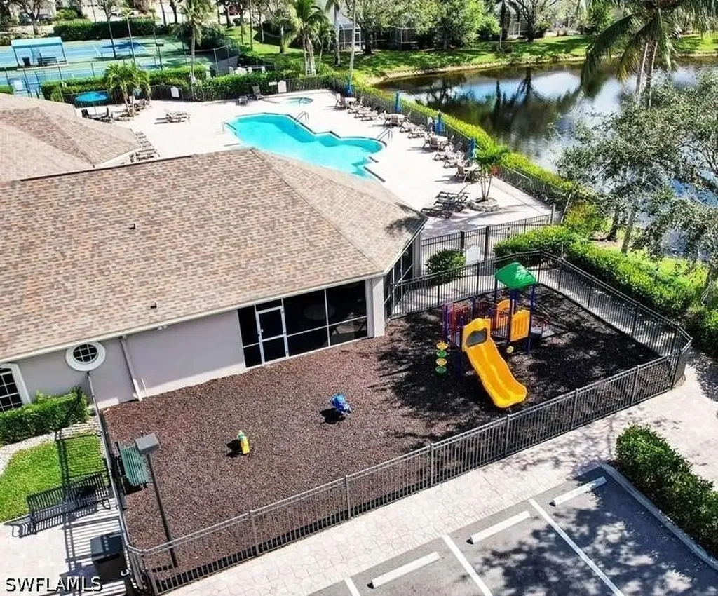 8216 Ibis Cove Circle Naples FL 34119