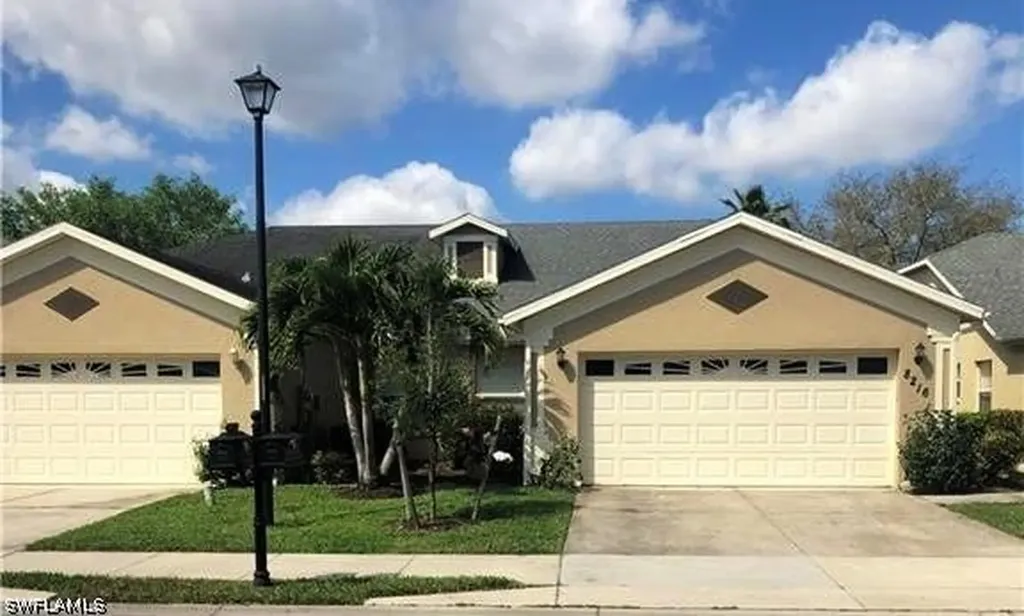 8216 Ibis Cove Circle Naples FL 34119