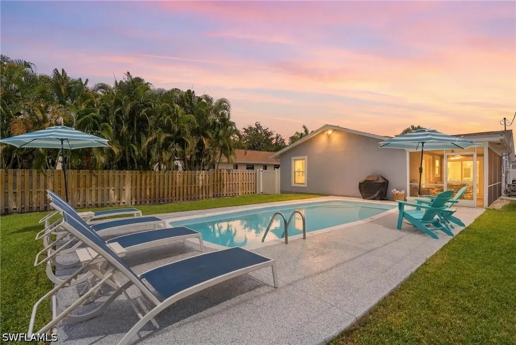 764 94th Avenue N Naples FL 34108