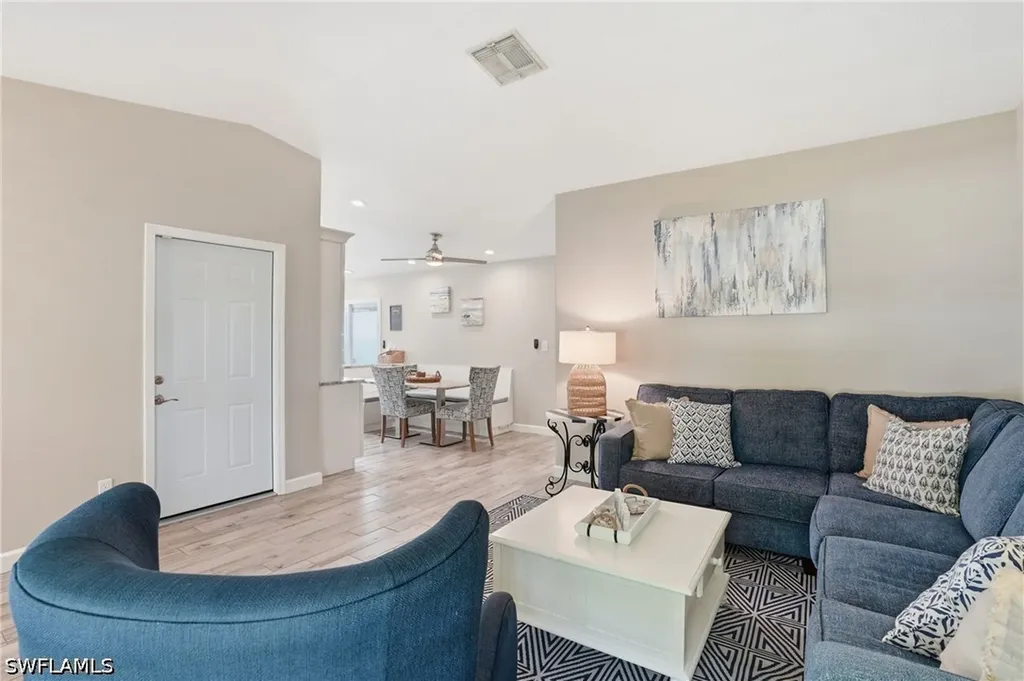 764 94th Avenue N Naples FL 34108