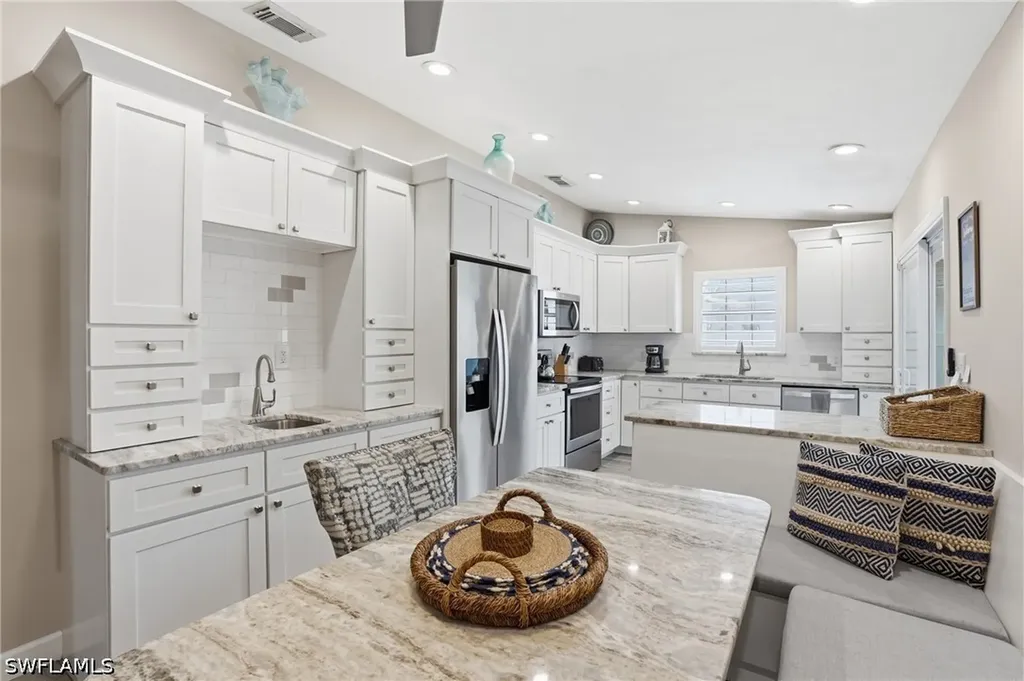 764 94th Avenue N Naples FL 34108