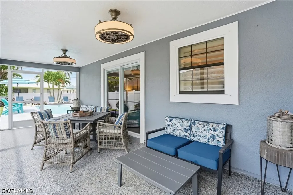 764 94th Avenue N Naples FL 34108