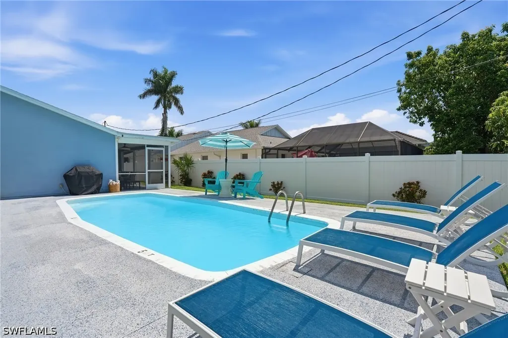 764 94th Avenue N Naples FL 34108
