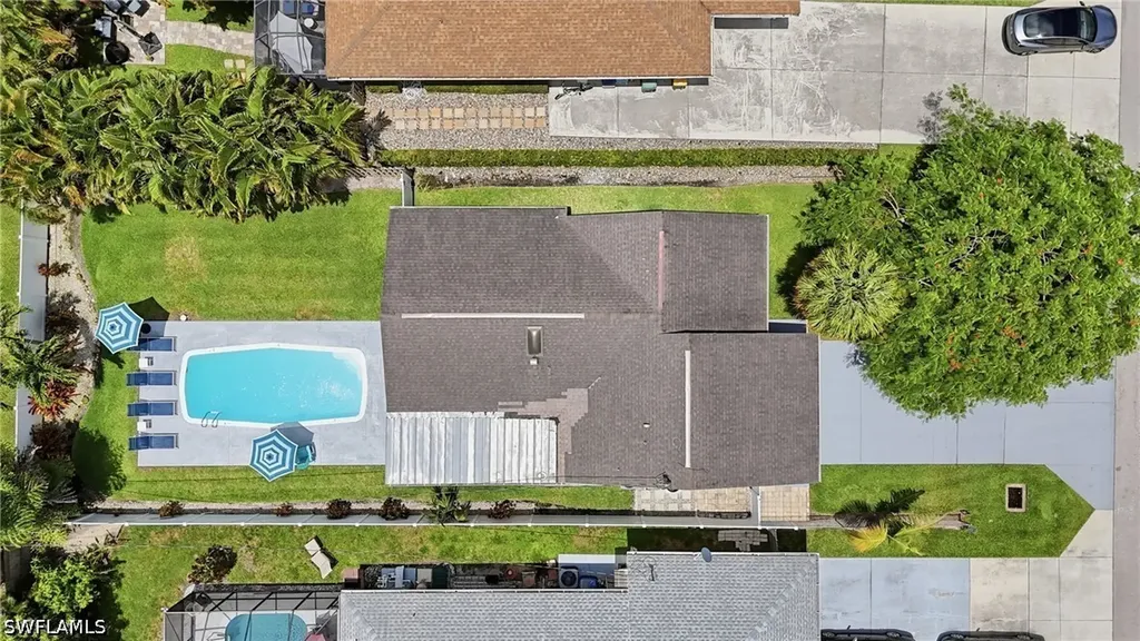 764 94th Avenue N Naples FL 34108