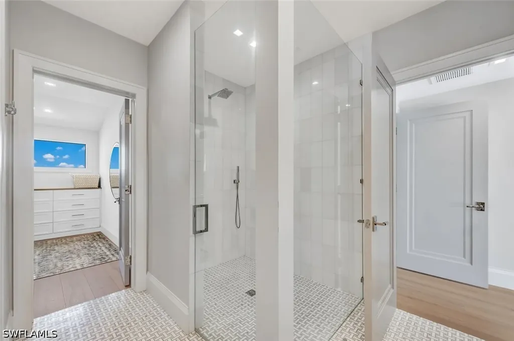 556 17th Avenue S Naples FL 34102