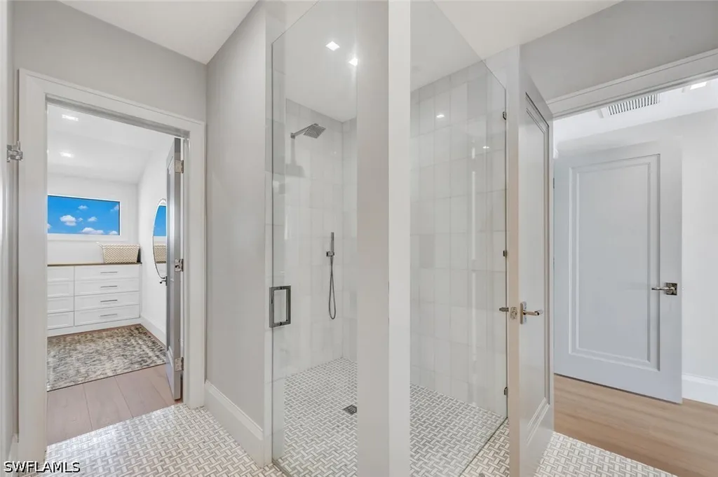556 17th Avenue S Naples FL 34102