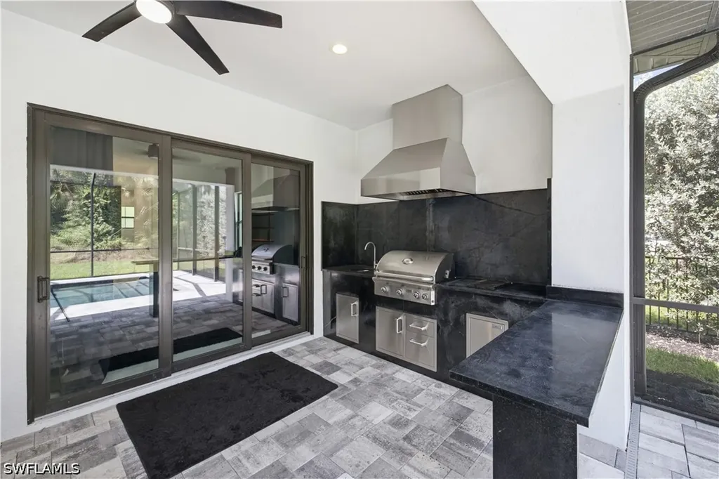 829 16th Avenue SW Naples FL 34117