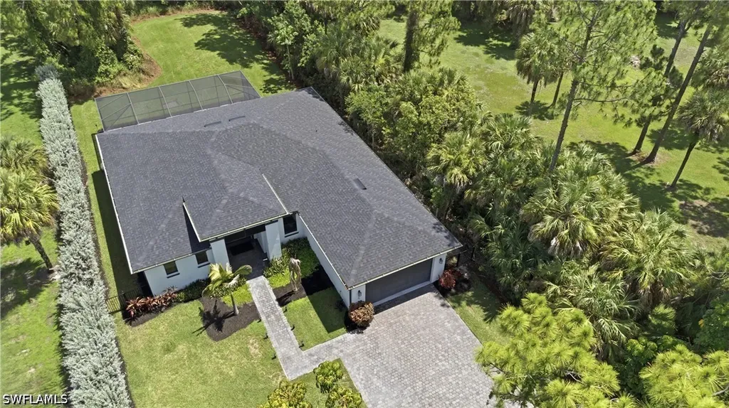 829 16th Avenue SW Naples FL 34117