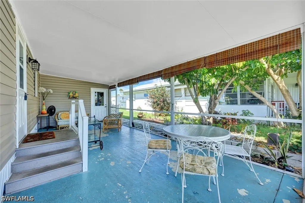 522 Menton Lane Naples FL 34112