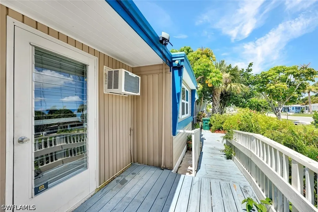 522 Menton Lane Naples FL 34112