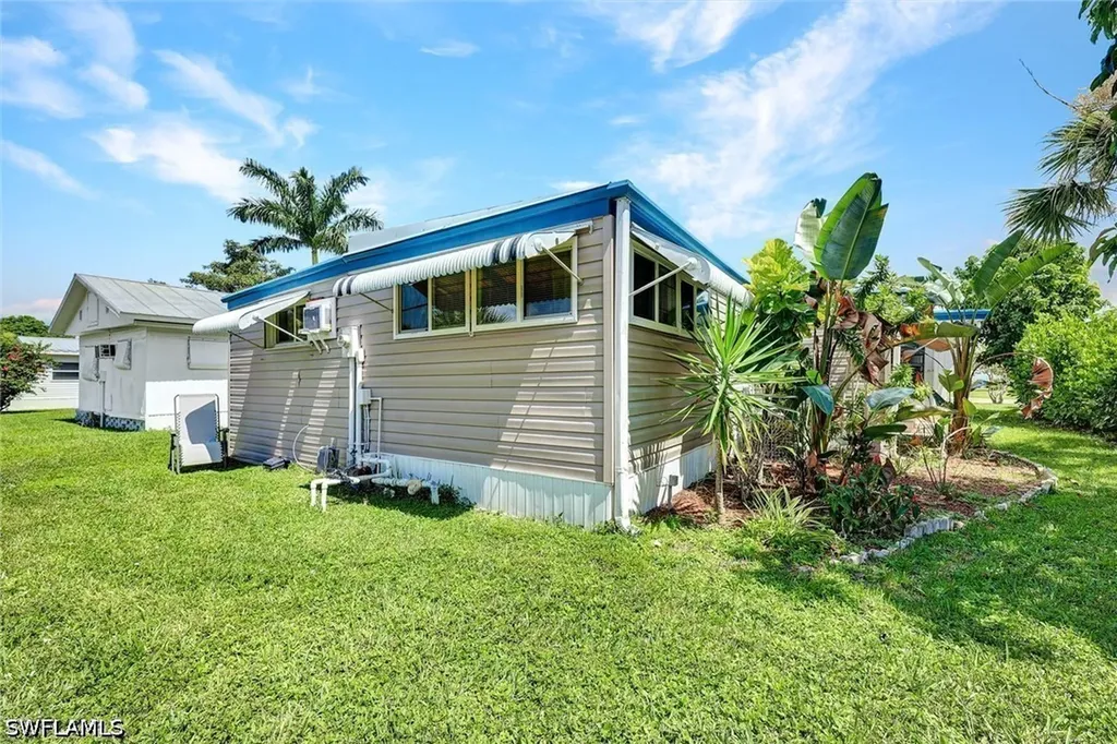 522 Menton Lane Naples FL 34112