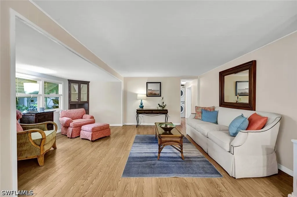522 Menton Lane Naples FL 34112