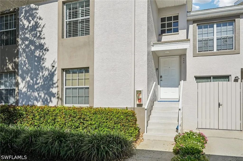 3710 Fieldstone Boulevard Naples FL 34109