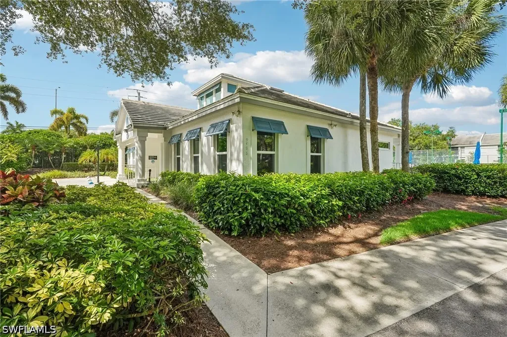 3710 Fieldstone Boulevard Naples FL 34109
