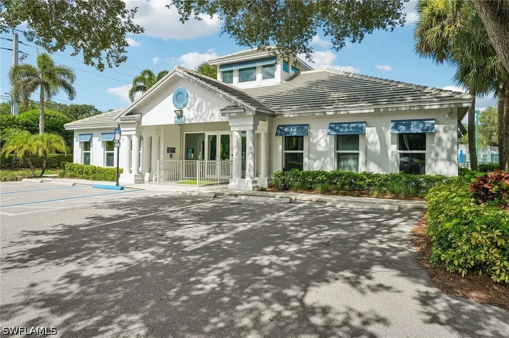 3710 Fieldstone Boulevard Naples FL 34109