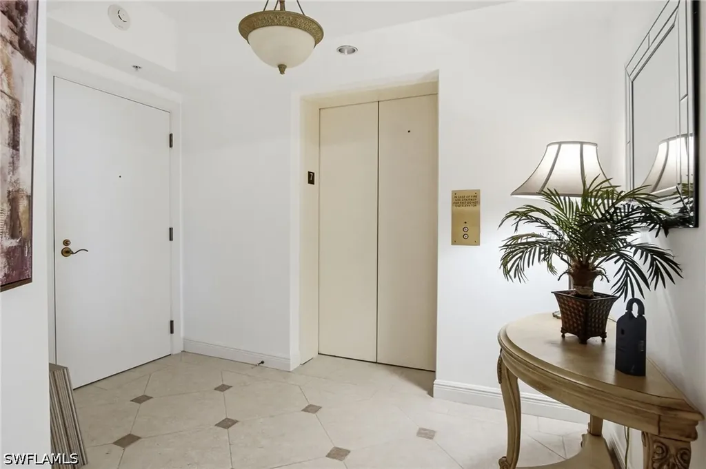 1060 Borghese Lane Naples FL 34114