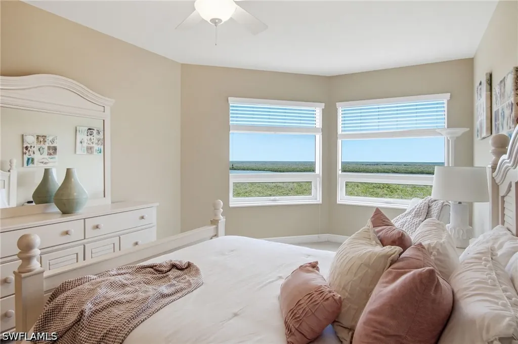 1060 Borghese Lane Naples FL 34114